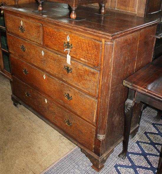 George III oak chest of drawers, reeded pilasters(-)